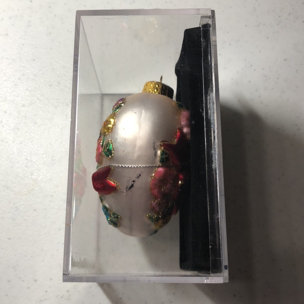 Hand Crafted Glass Ornament stating “I Love You” - Picture 2 of 5